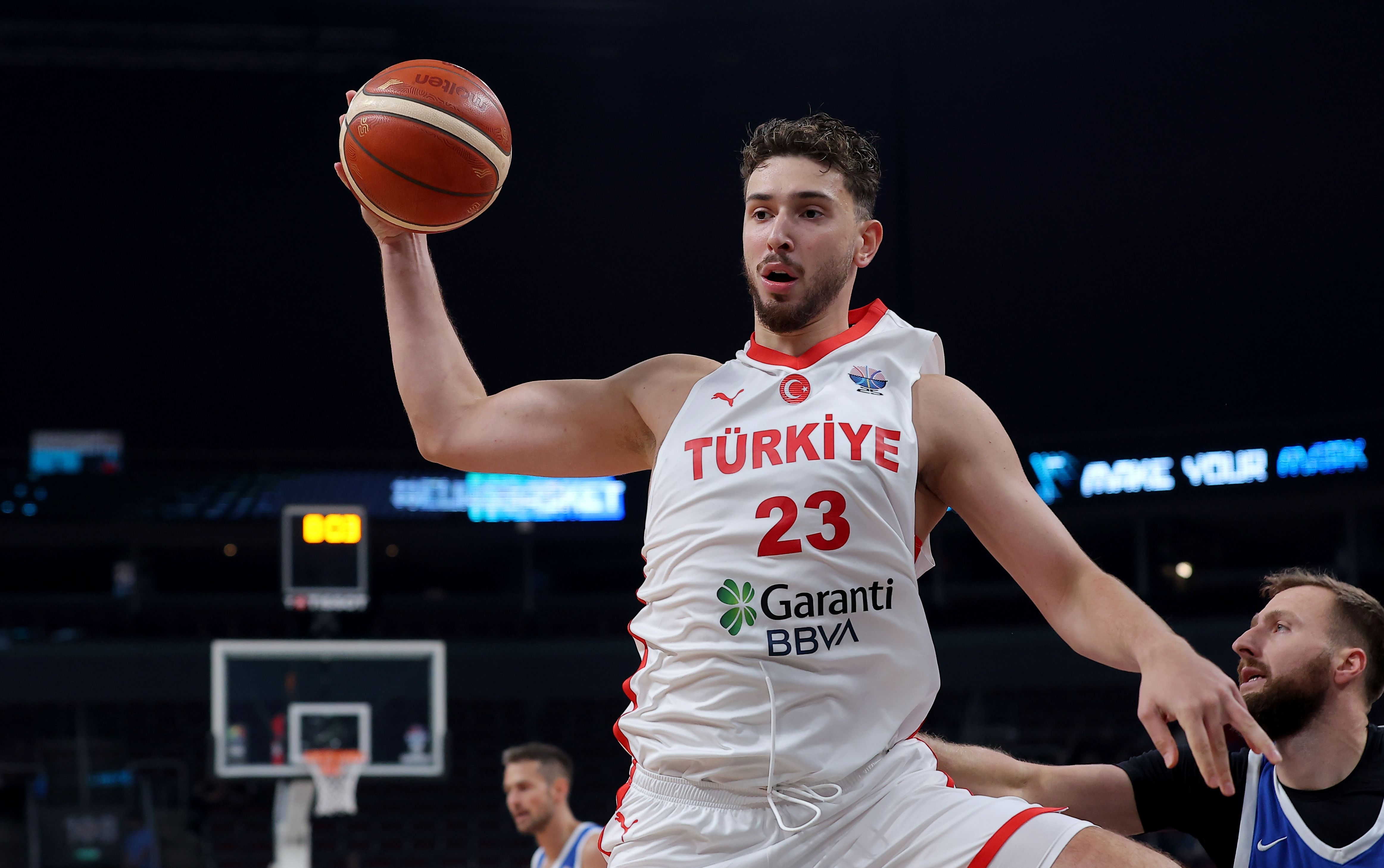 火箭新赛季起飞~申京欧锦赛2场场均砍19.5+10+8 命中率高达71.4%